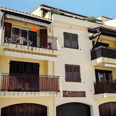 Apartamento Mezzanine Proche Avec Terrasse Et Parking - - Fr-1-610-45